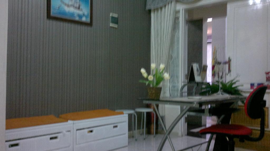 Griya Nelwan Guest House Malang Eksteriør billede
