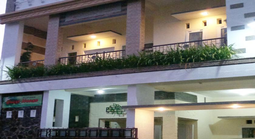Griya Nelwan Guest House Malang Eksteriør billede